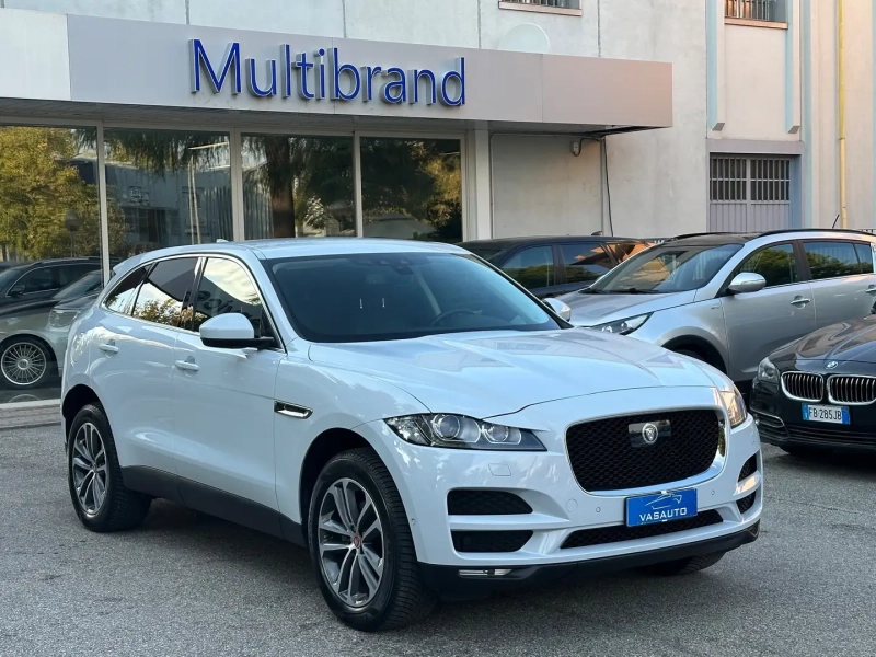 Jaguar-F-Pace-05-2016
