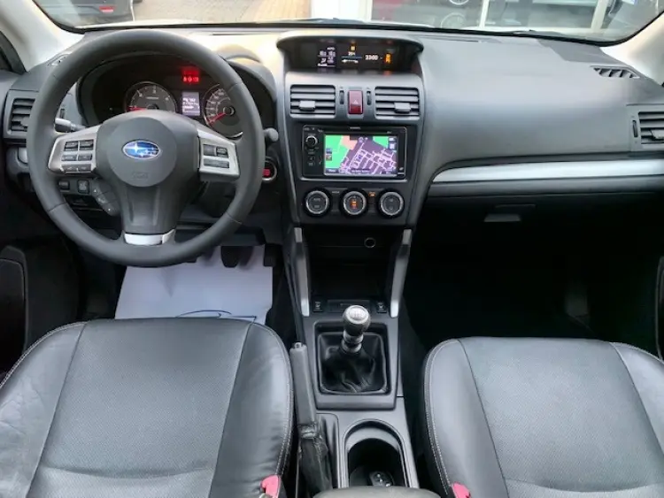 Subaru Forester — foto 13