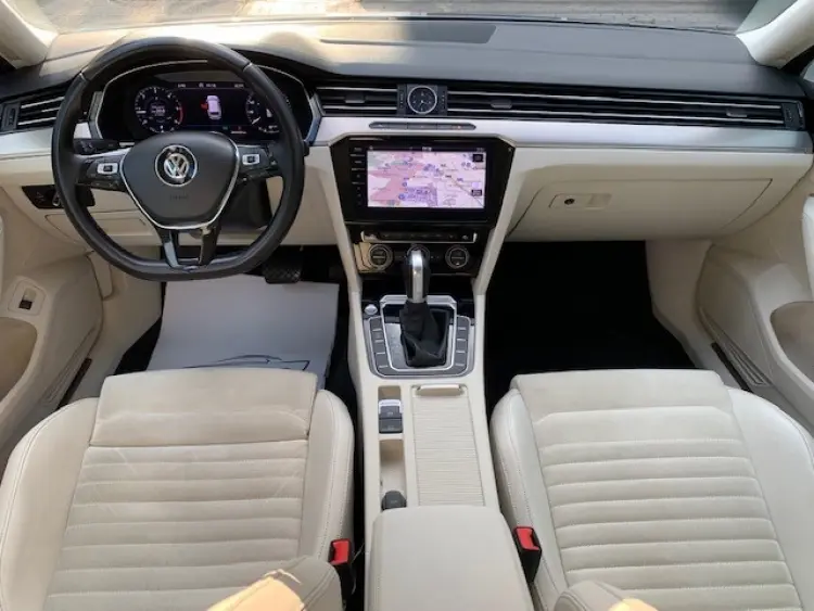 Volkswagen Passat Variant — foto 10