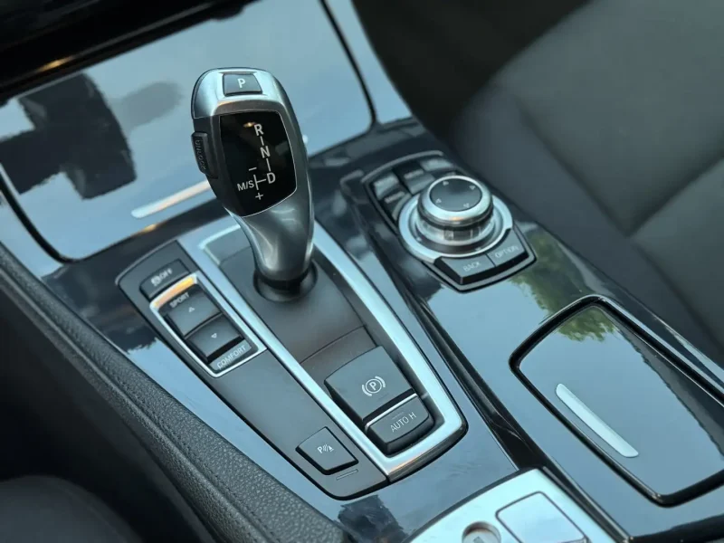 BMW Serie 5 520d F10 Berlina Luxury 190cv — foto 13
