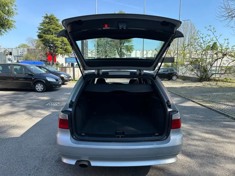 BMW Serie 5 E61 2007 Touring 520d Touring — foto 14