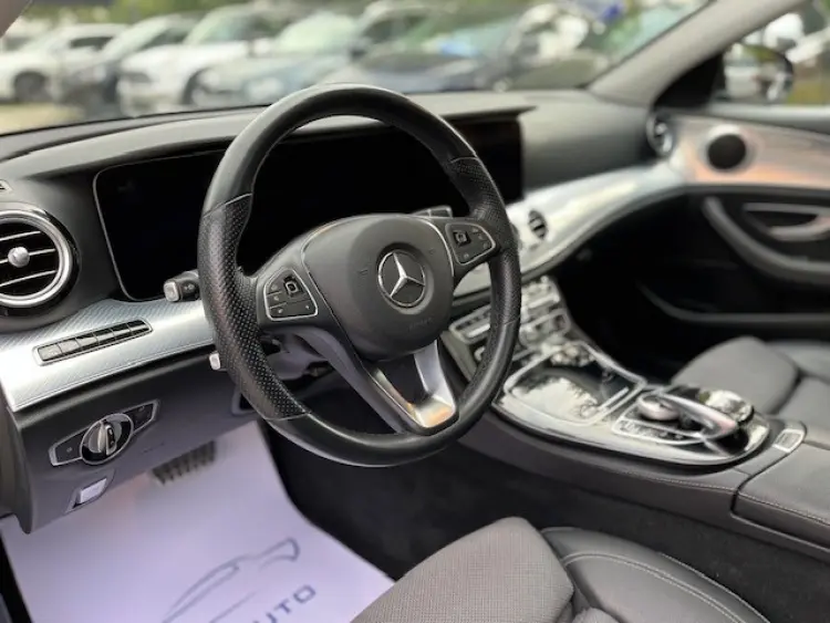 Mercedes-Benz E-Classe — foto 4