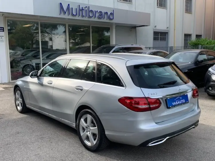 Mercedes-Benz C-Classe — foto 12