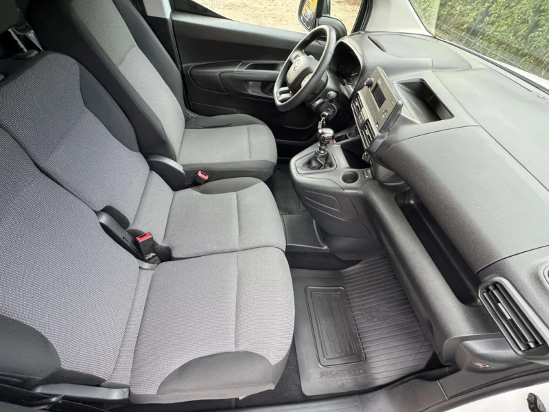 Toyota ProAce City 1.5D 130cv S&S L1 S Comfort - foto 9