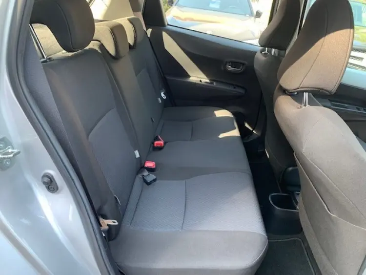 Toyota Yaris — foto 8