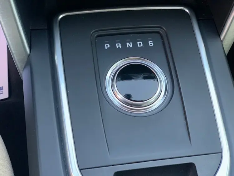 Land Rover Discovery Sport — foto 9