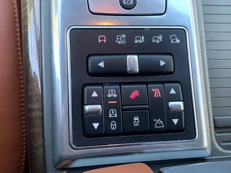 Land Rover Range Rover Sport — foto 6