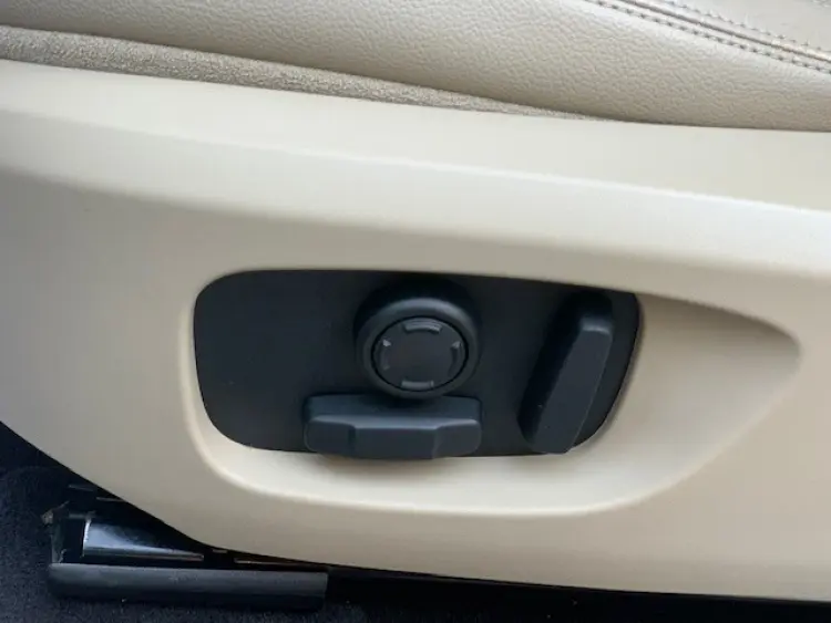 Land Rover Discovery Sport — foto 5