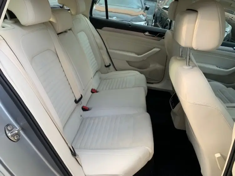 Volkswagen Passat Variant — foto 9
