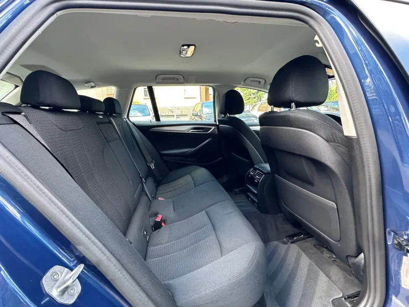 BMW Serie 5 530d 48V xDrive Touring Business — foto 15