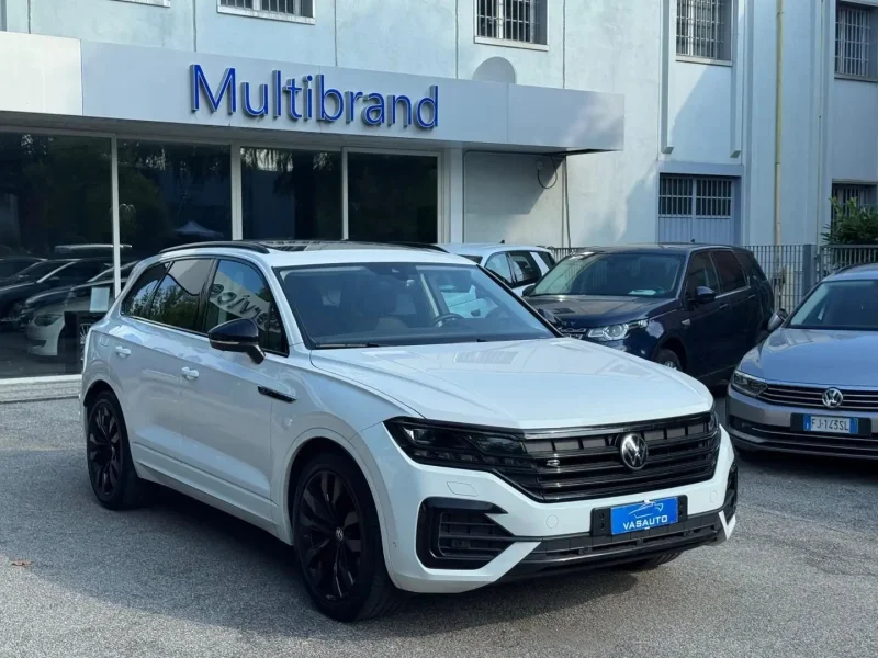 Volkswagen Touareg 3.0 V6 TDI SCR R-LINE — foto 1