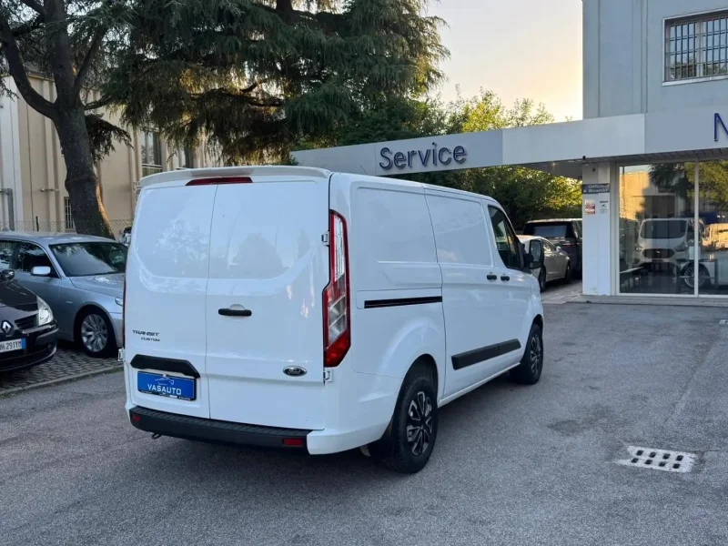 Ford Transit Custom 280 2.0 TDCi 130 PC Furgone Titanium — foto 6