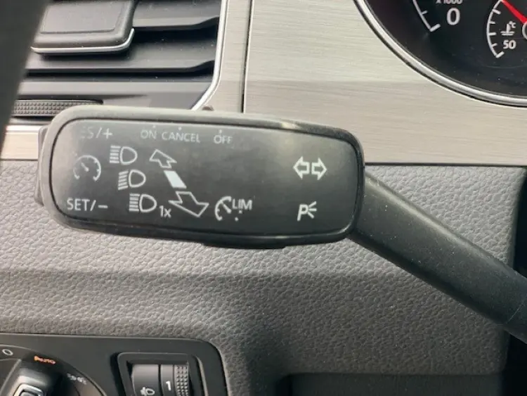 Volkswagen Golf Sportsvan — foto 9