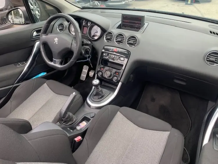 Peugeot 308 — foto 7
