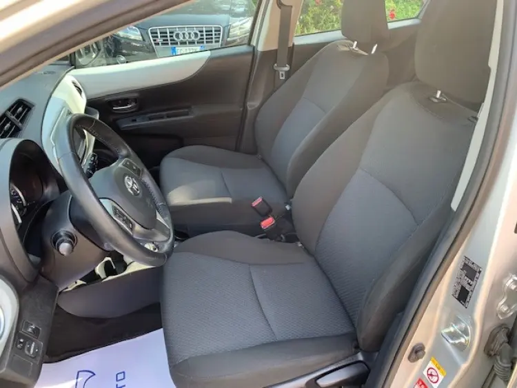 Toyota Yaris — foto 6