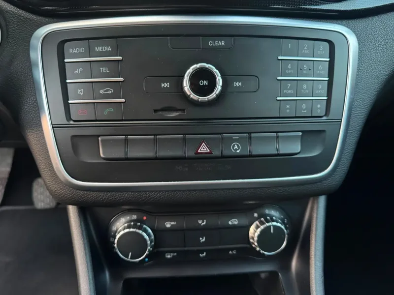 Mercedes-Benz CLA 180 d Executive FL — foto 11