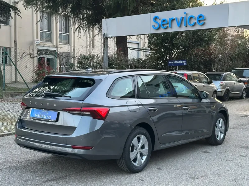 Skoda Octavia IV 2020 Wagon Octavia Wagon 2.0 tdi evo Sportline 150cv dsg — foto 6