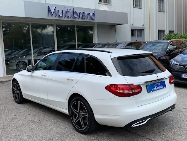 Mercedes-Benz C-Classe — foto 13