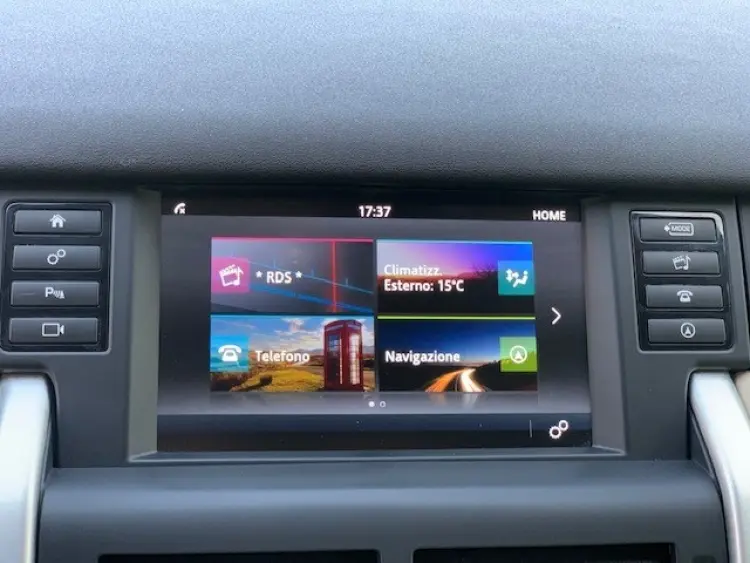 Land Rover Discovery Sport — foto 10