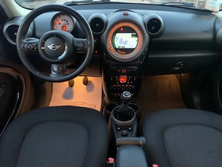 Mini Countryman — foto 5