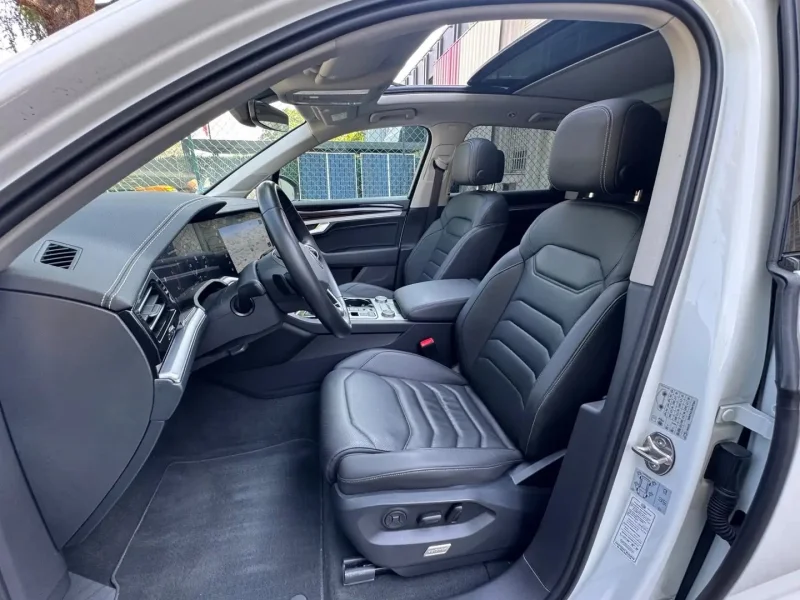 Volkswagen Touareg 3.0 V6 TDI SCR R-LINE — foto 9