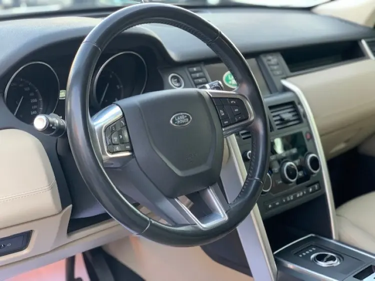 Land Rover Discovery Sport — foto 7