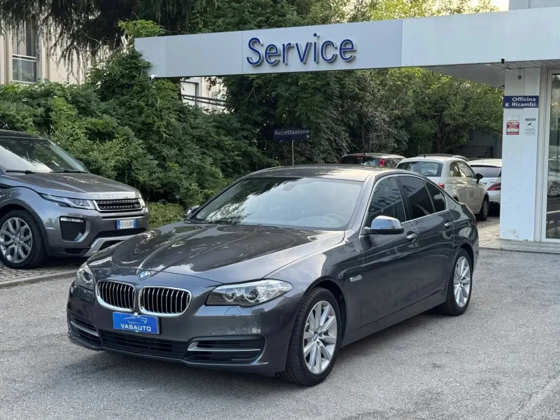 BMW Serie 5 520d F10 Berlina Luxury 190cv — foto 2