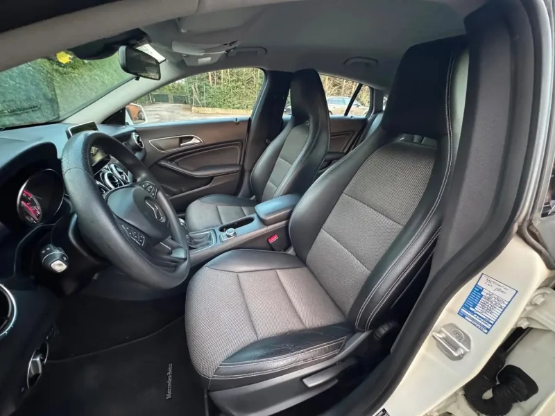 Mercedes-Benz CLA 180 d Executive FL — foto 7