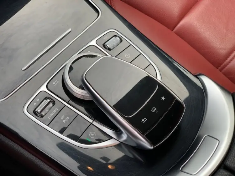 Mercedes-Benz C-Classe — foto 7