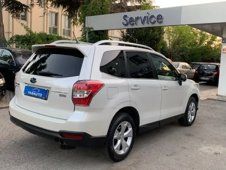 Subaru Forester — foto 10